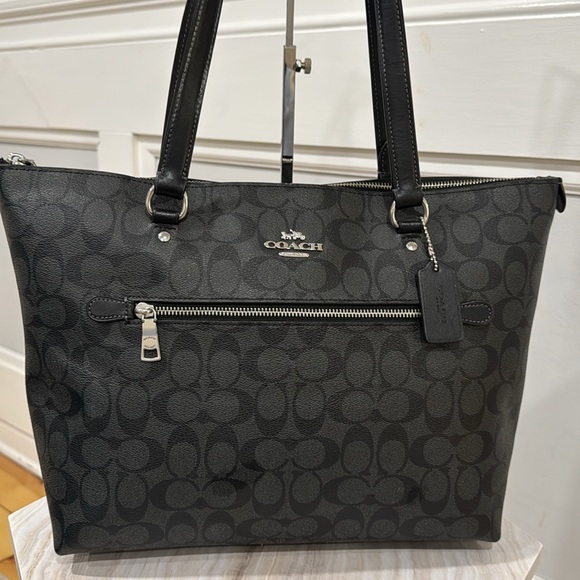 Coach Bag Large Signature Tote Bag - Picture 3 of 17